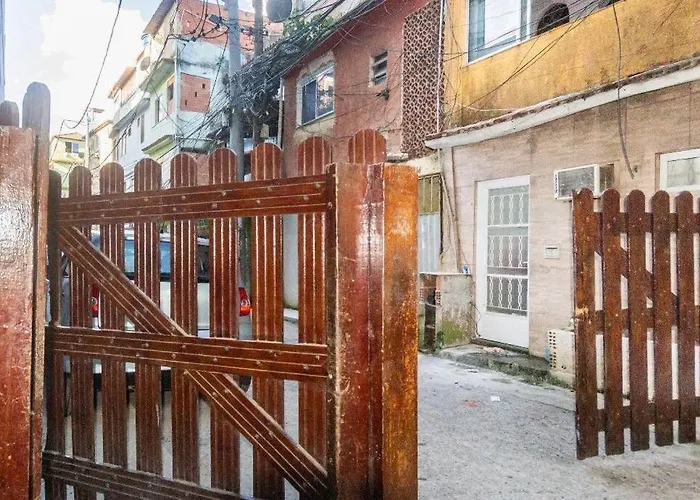 Casa Rosa A Uma Quadra Da Praia Rio de Janeiro